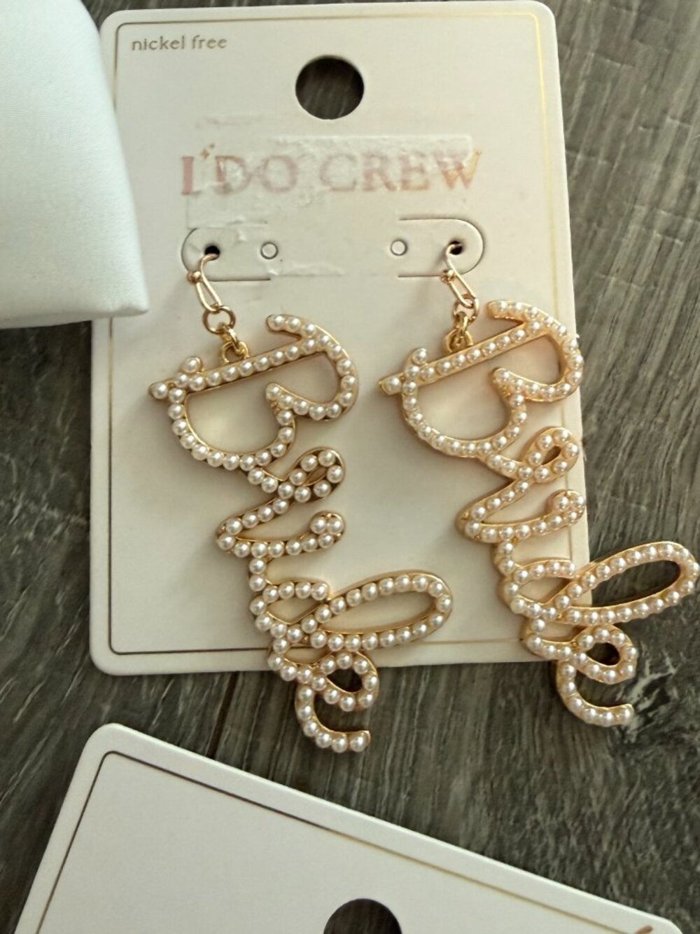 NWT Bride To Be Bridal I Do Crew Accessory 4 piece Bundle Earrings Hair - Picture 3 of 6